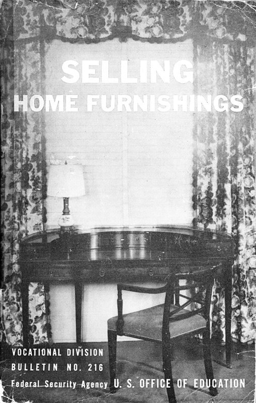 جلد کتاب Selling Home Furnishings: A Training Program
