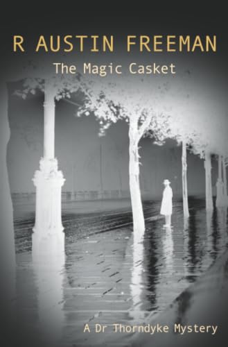 جلد کتاب The Magic Casket